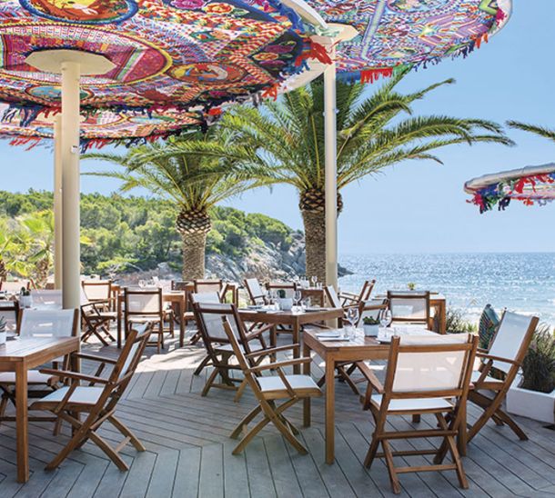 Les millors terrasses dels nostres restaurants de platja a Eivissa